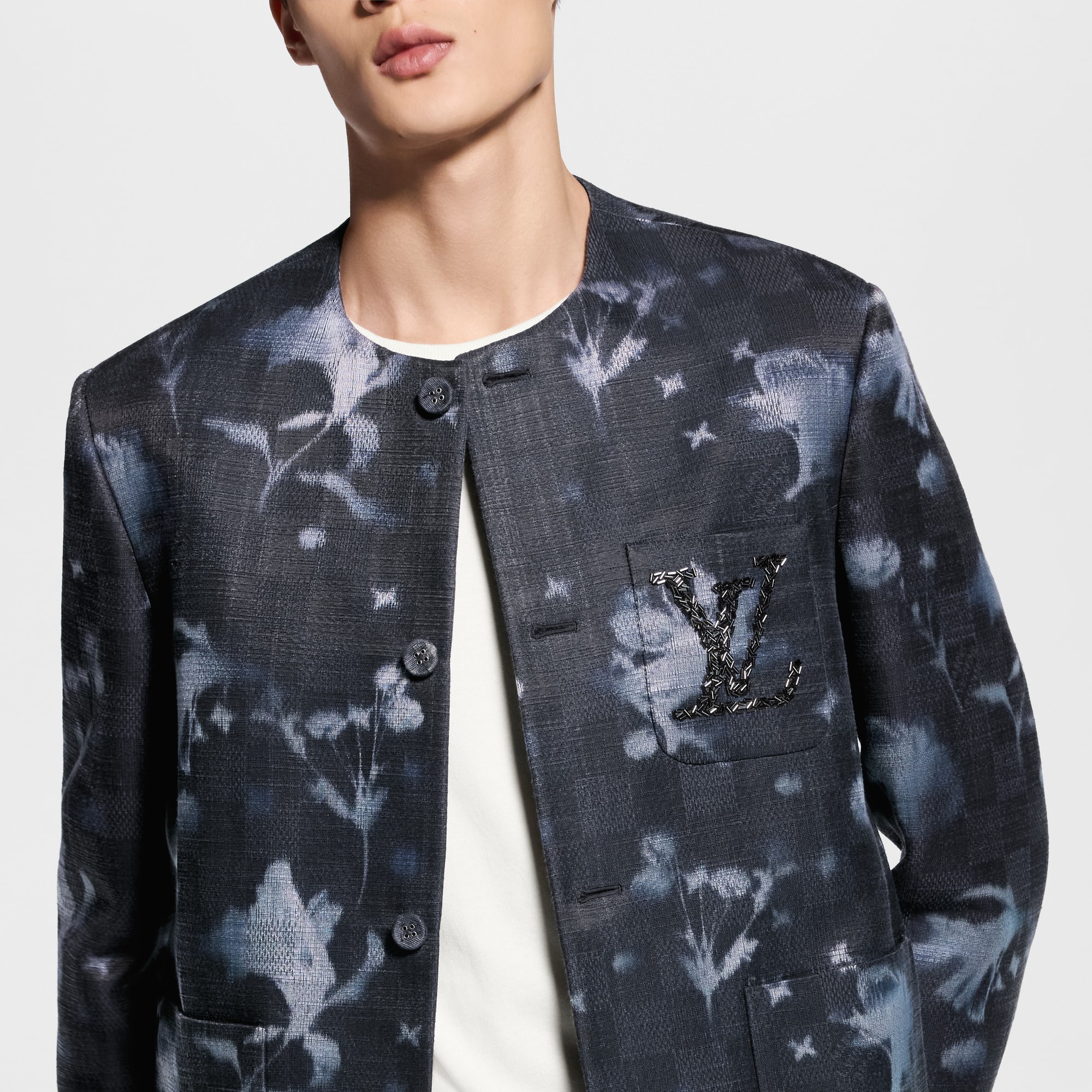 エンベリッシュド ノーカラージャケット |ルイ・ヴィトン 公式サイト エンベリッシュド ノーカラージャケット |ルイ・ヴィトン 公式サイト